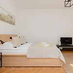 Cozy Studio In The Heart Of Warsaw, Elektoralna By Noclegi Renters