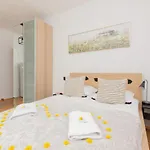 Cozy Studio In The Heart Of Warsaw, Elektoralna By Noclegi Renters